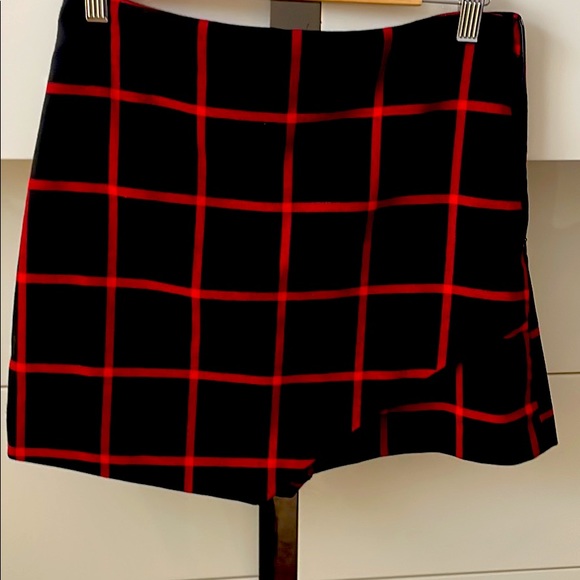 Zara / Aritzia/ - Picture 1 of 16